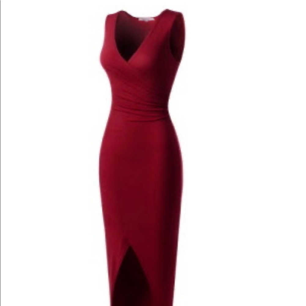 Women’s fitted red dress